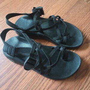 Women's Size 8 Chacos, Black